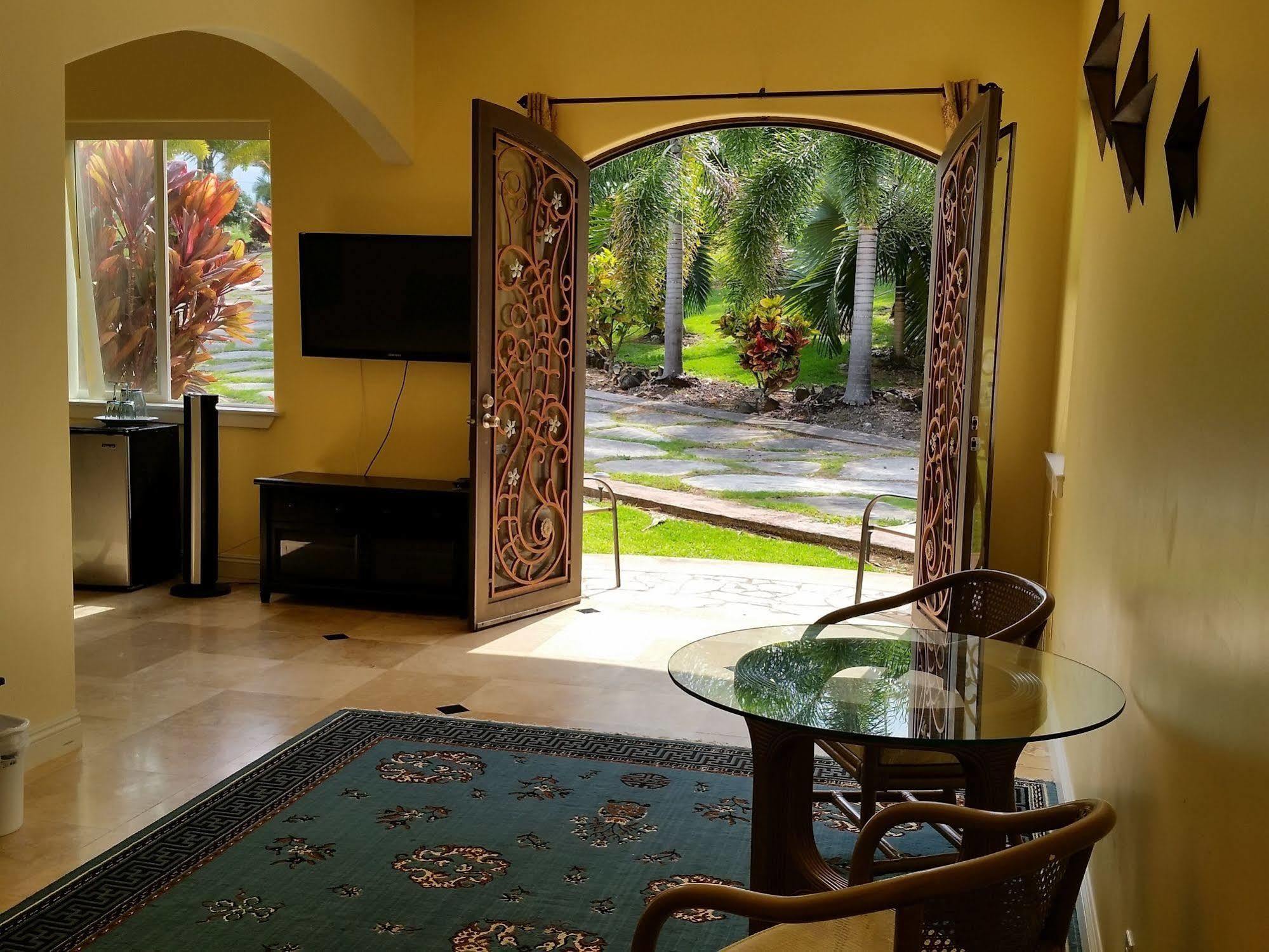 Oceanfront Vacation Rental Honomu Exterior foto